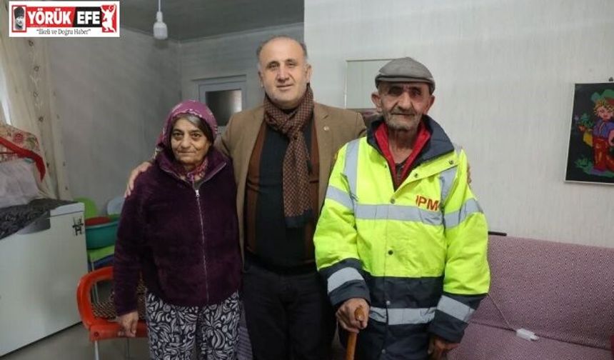 Başkan Kaya, Gül çiftine kayıtsız kalmadı