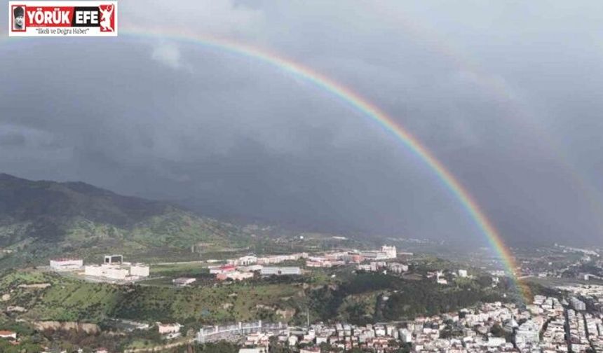 Sağanak sonrası gökkuşağı Aydın’ı sardı
