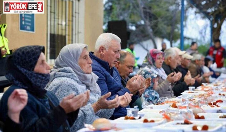 Didim Belediyesi Batıköy’de iftar sofrası kurdu