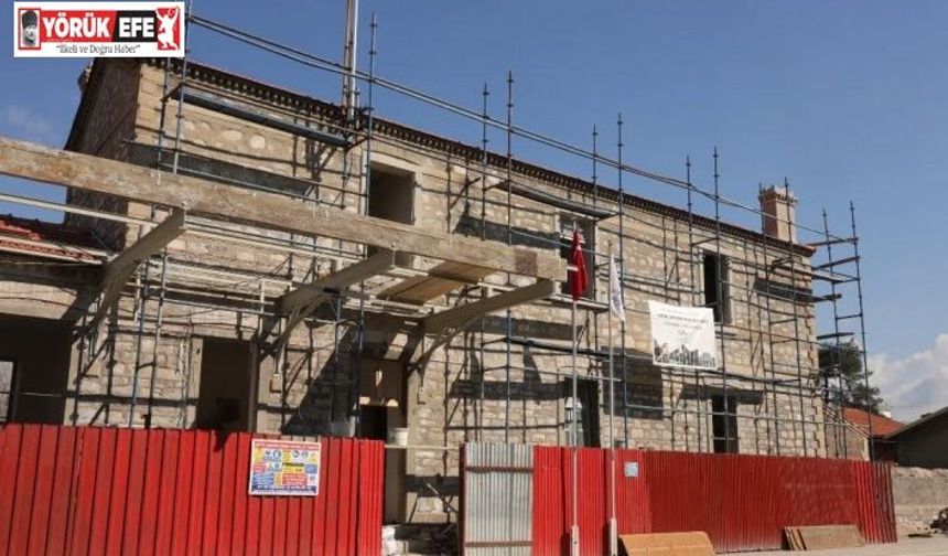 İncirliova’daki tarihi istasyon binası aslına uygun restorasyonla yenileniyor