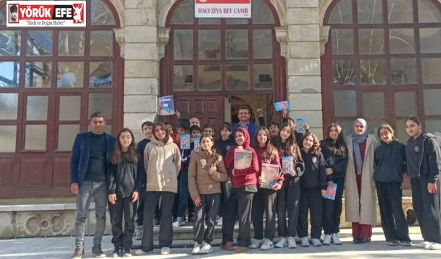 Öğrenciler tarihi camilerde buluşmaya devam ediyor