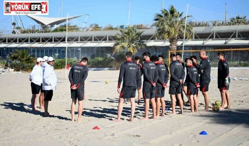 Plaj Futbolu Milli Takımı kamp için Kuşadası’nda