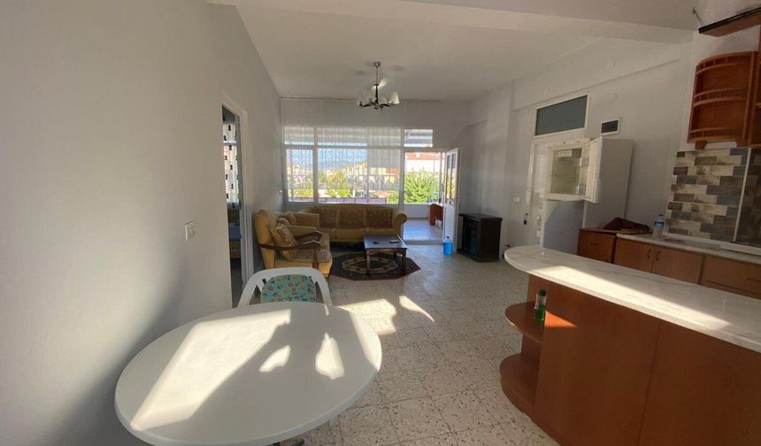 Sahibinden kiralık Teraselı Eşyalı Ev 1 ci kat  eker83@hotmail.de