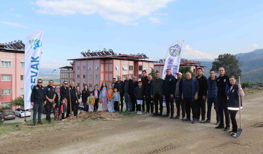 Bozdoğan'da fidan dikimi