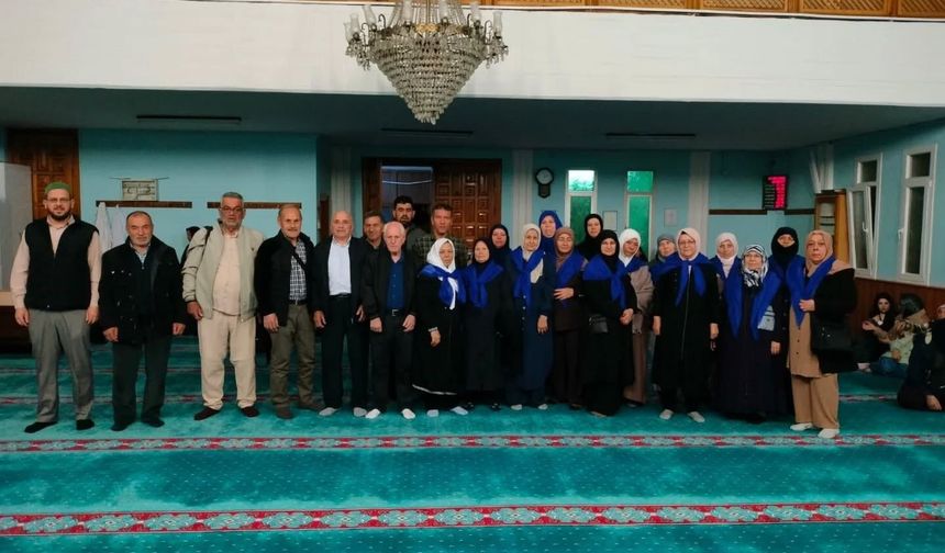 Söke'de umreciler dualarla uğurlandı