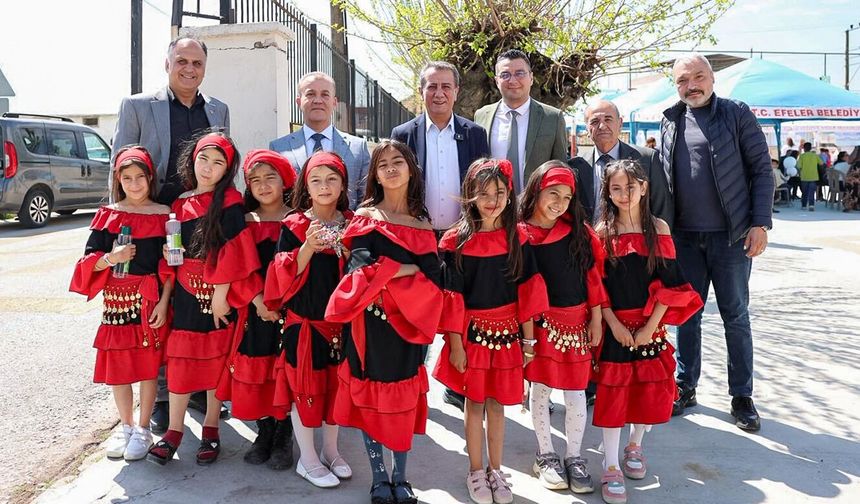 BAŞKAN ANIL YETİŞKİN DÜNYA ROMANLAR GÜNÜ ETKİNLİĞİNE KATILDI