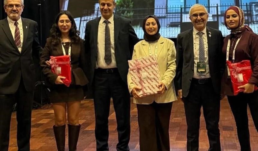 Adnan Menderes Üniversitesi öğrencisi kongrede birinci oldu