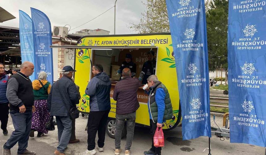 Aydın Büyükşehir Belediyesi'nin çorba ikramı beğeni topluyor