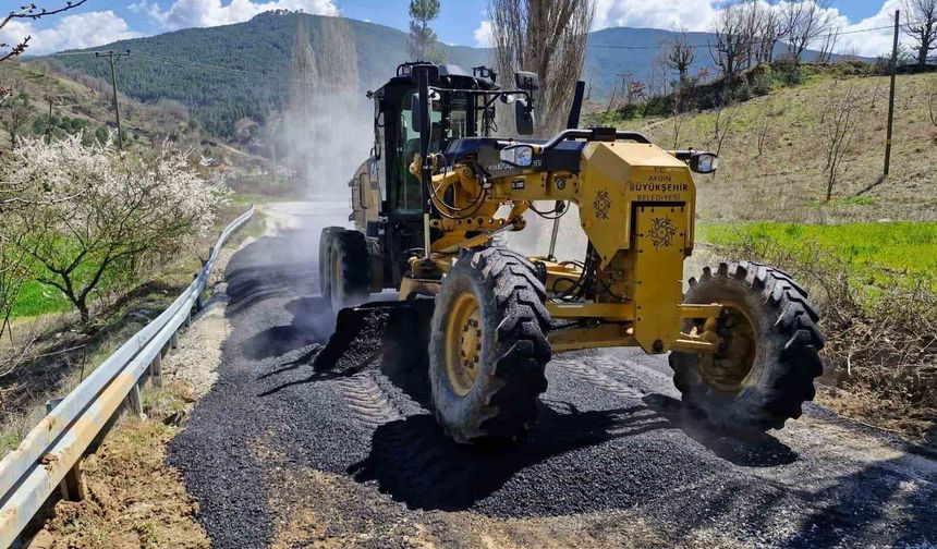 Aydın Büyükşehir ilçelerde yol çalışmalarına devam ediyor