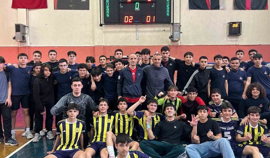 Aydın Lisesi futsal takımı il finaline yükseldi