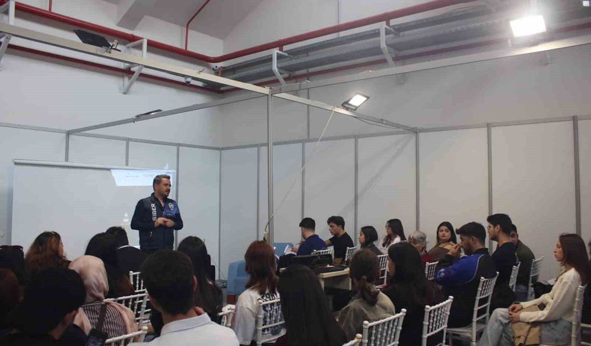 Aydın'da öğrencilere Siber Güvenlik Eğitimi