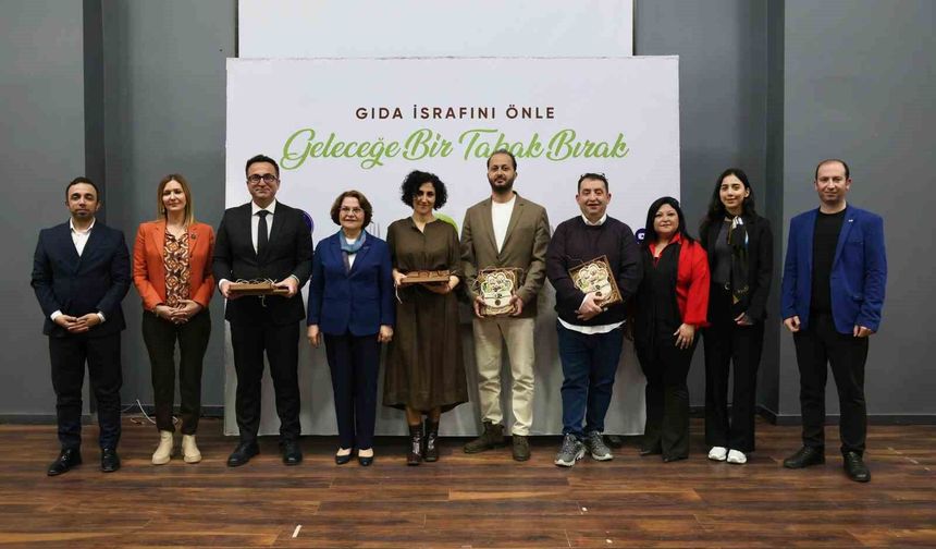 Didim Belediyesi'nden gıda israfı paneli: 'Geleceğe bir tabak bırak'