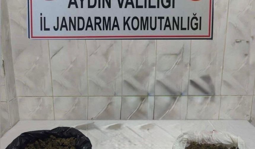 Durdurulan araçta uyuşturucu ve ruhsatsız silah ele geçirildi