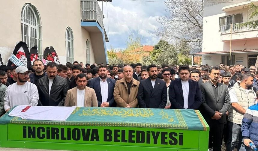 Kazada hayatını kaybeden 15 yaşındaki Egemen son yolculuğuna uğurlandı