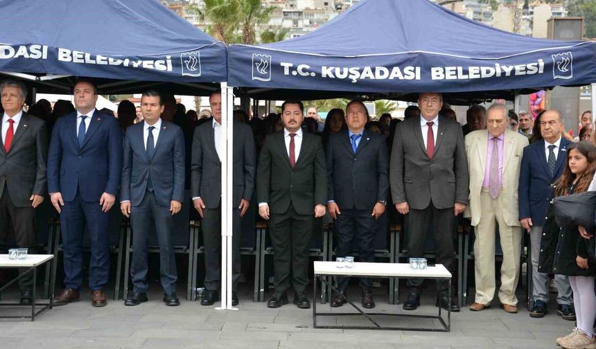 Kuşadası Ticaret Odası yönetimi 23 Nisan coşkusuna ortak oldu