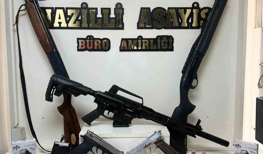 Sosyal medyadan silah teşhiri yapan 3 kişi yakalandı