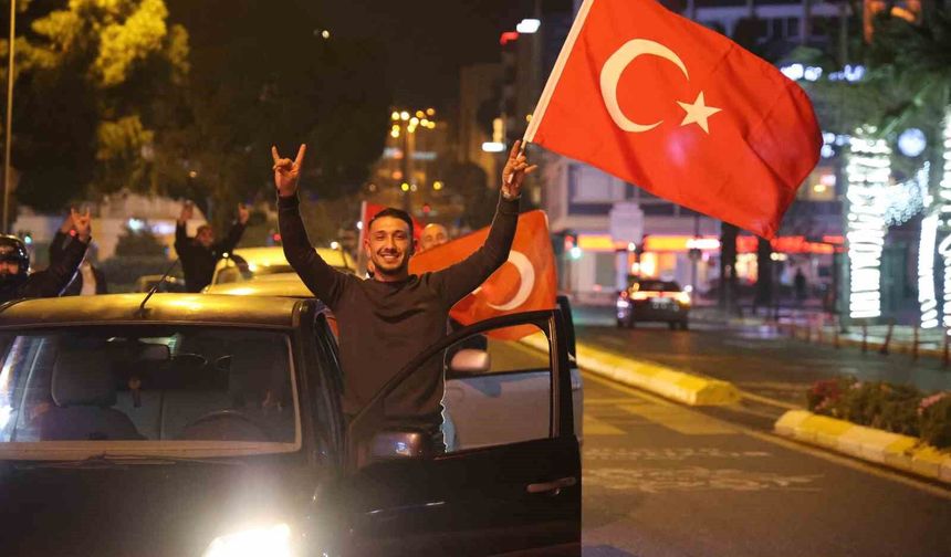 Türkiye'nin Dünya Kupası'na katılması, Aydın'da konvoyla kutlandı