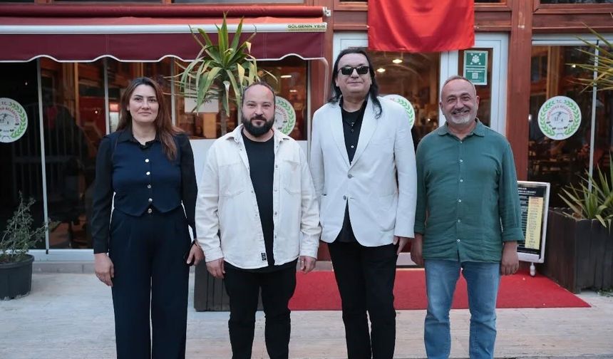 Ünlü sanatçı Kırdar İncirliova'da ağırlandı