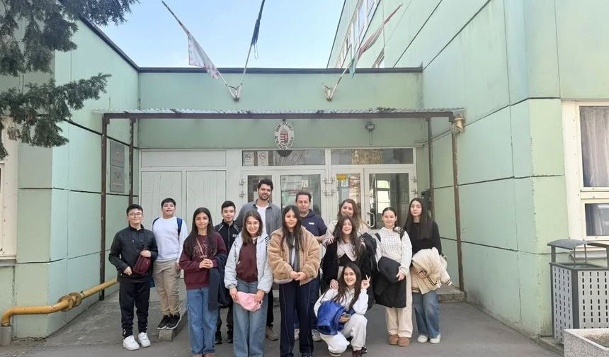 Yenipazarlı öğrenciler Erasmus ile Budapeşte'de eğitim deneyimi yaşadı