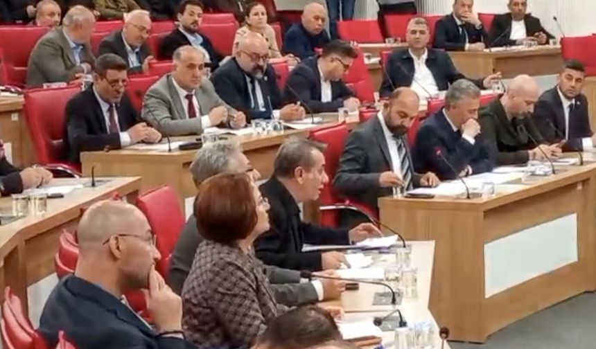 MECLİSTE PROJE TARTIŞMASI "BAŞKAN ANIL YETİŞKİN YENİ DÖRT YOL KAVŞAĞI’NI SORDU"