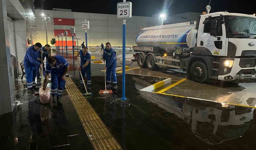 Aydın Büyükşehir'den, otobüs terminallerinde temizlik çalışması