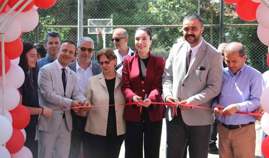 Aydın Lisesi'nde Bilim Fuarı açıldı