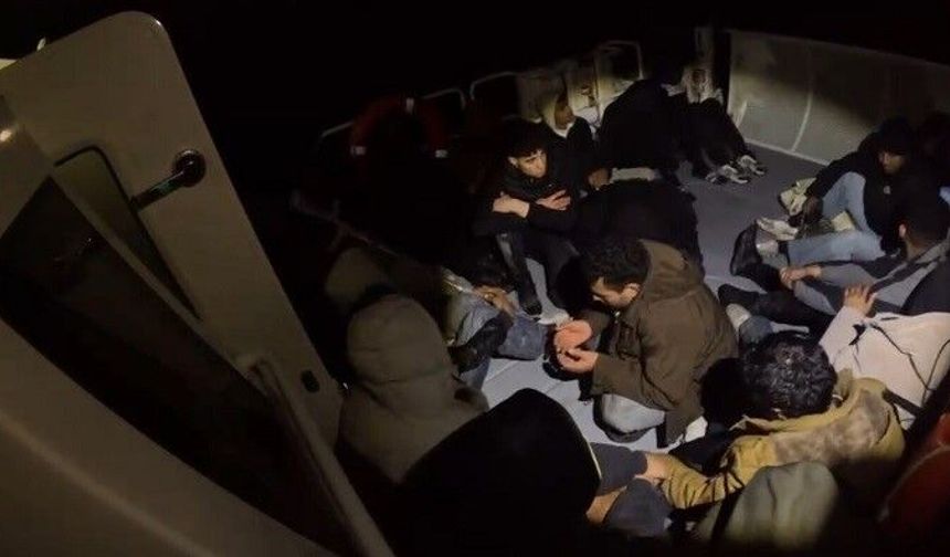 Aydın'da 20 düzensiz göçmen kurtarıldı