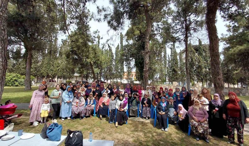 Çine'de Anneler Günü dolayısıyla anlamlı etkinlik düzenlendi