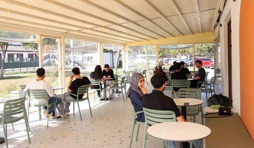 Efeler Belediyesi Yurt Kafe'yi hizmete açmak için gün sayıyor