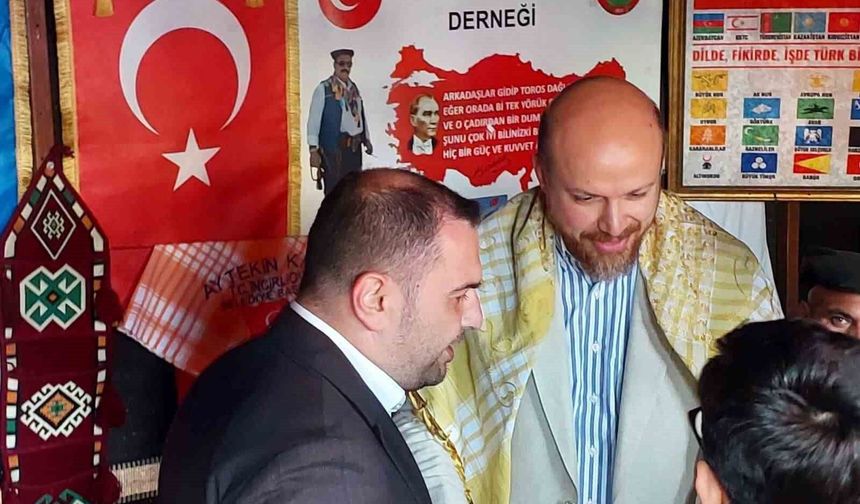 'Fenerbahçe taraftarı Bilal Erdoğan'a Aydın'da madalyalı sarı kanarya sürprizi