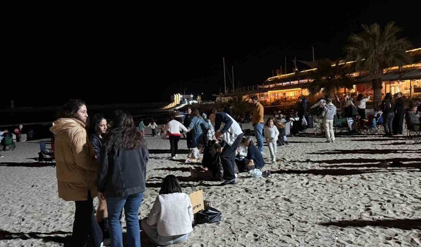 Kuşadası sahillerinde hıdırellez coşkusu