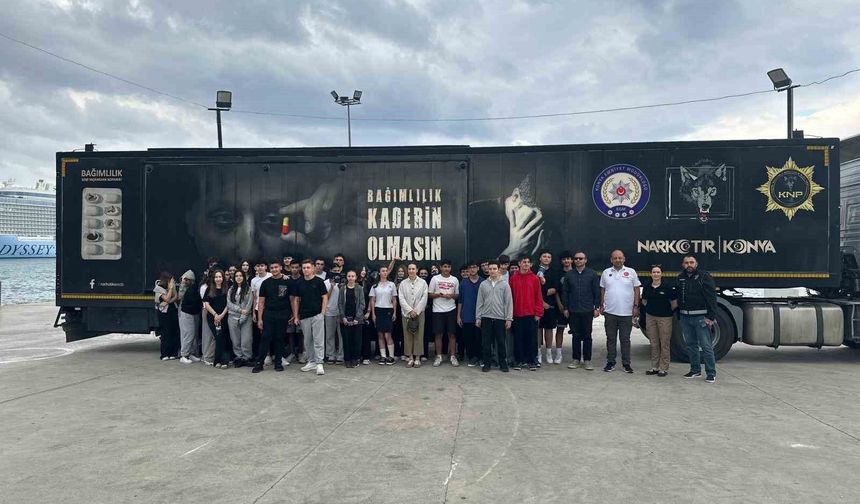 Kuşadası'nda gençlerden Narkotır'a yoğun ilgi