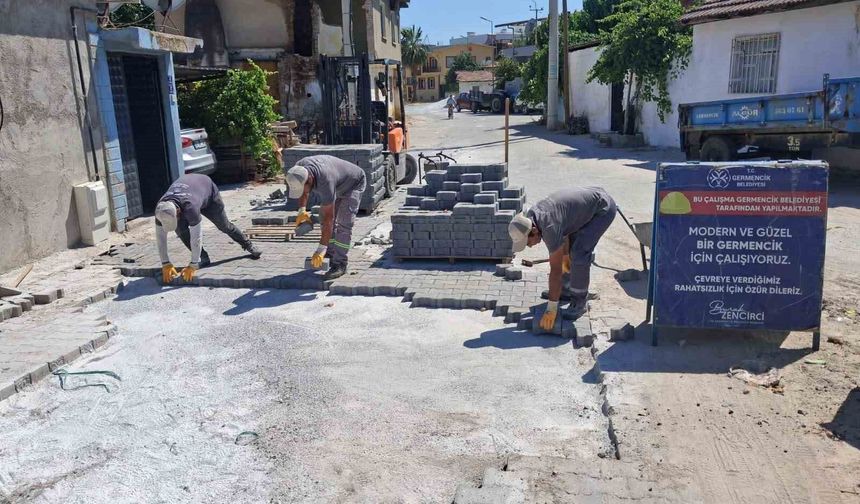 Germencik'te yol ve çevre düzenleme çalışmaları sürüyor