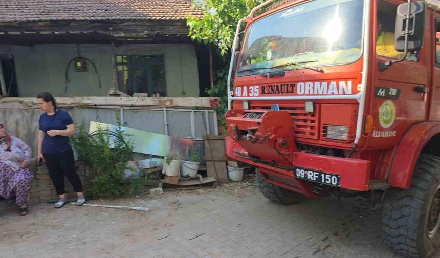 Nazilli'deki zirai alan yangını kontrol altına alındı