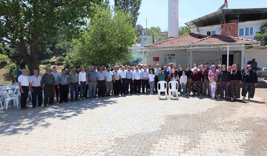 Başkan Tetik, mahalle sakinleri ile bir araya geldi