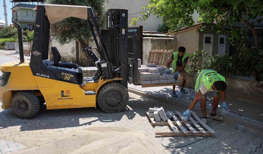 Efeler Belediyesi Umurlu'daki 10 bin metrekarelik yola parke taşı döşeyecek