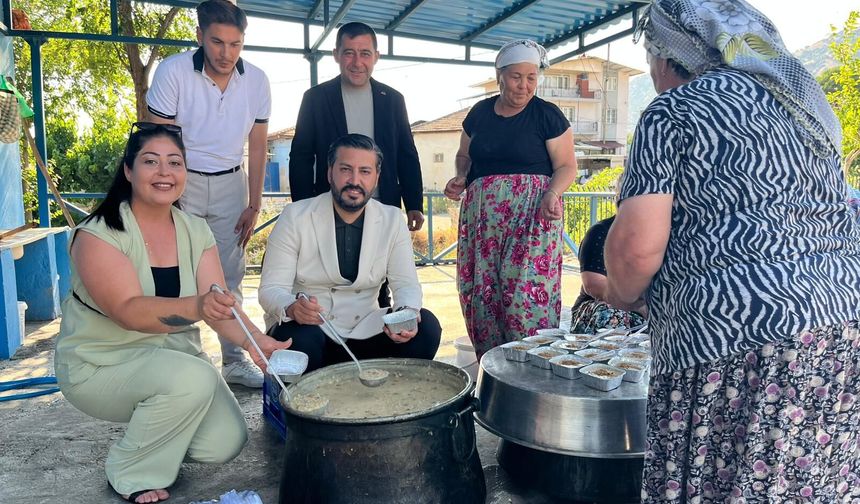 MHP Aydın İl Başkanı Cihangiroğlu Vatandaşlarla Aşure Lokmasında Buluştu