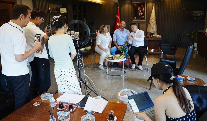 Başkan Zencirci, Çinli tanıtım elçilerini ağırladı