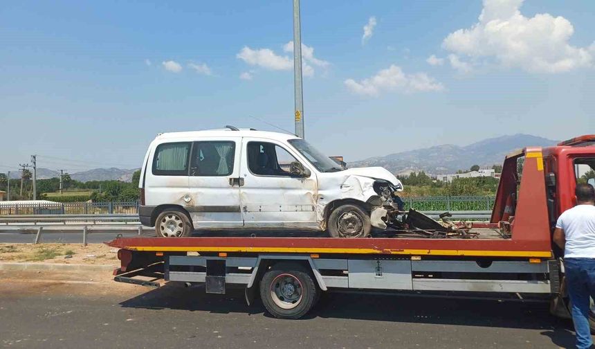 Kontrolden çıkan araç takla attı: 4 yaralı