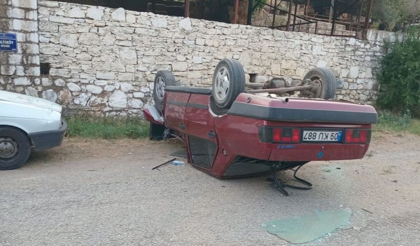 Kontrolden çıkan otomobil ters döndü: 1 yaralı