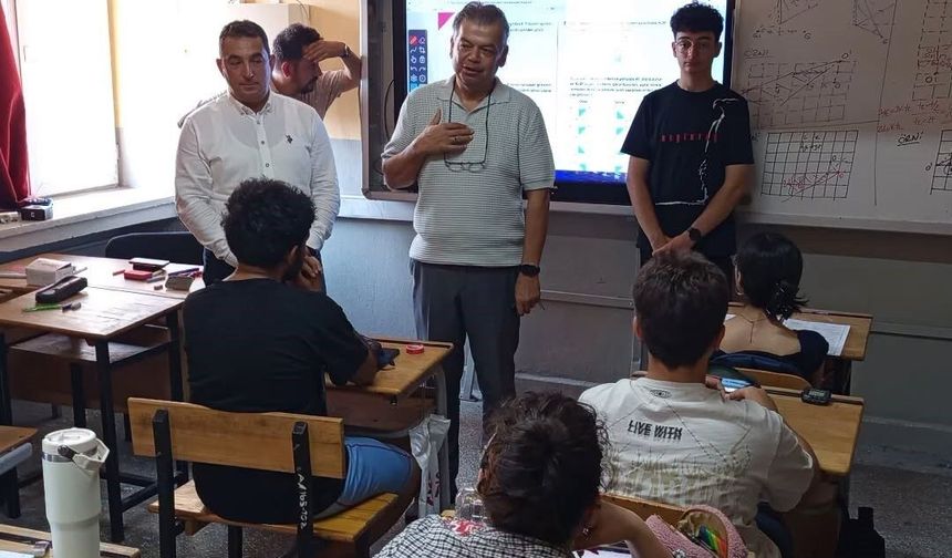 Nazilli'de öğrenciler yaz tatilinde de ders başında