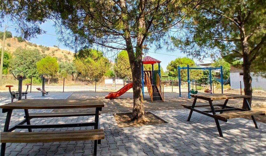 EFELER’DEN VEFA ÖRNEĞİ "PINARDERE’DEKİ YENİ PARKA MUAMMER TANRIVERDİ’NİN ADI VERİLDİ"