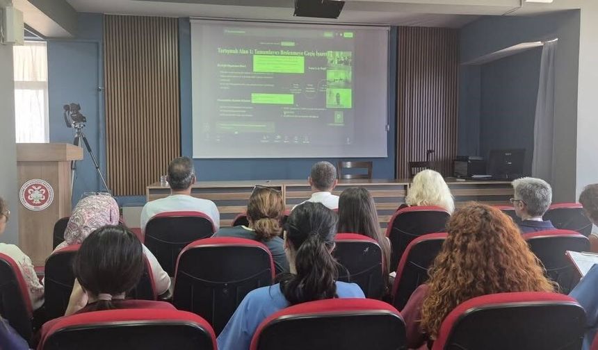 Söke'de sağlık çalışanlarına 'Bebek Dostu Hastane' sempozyumu