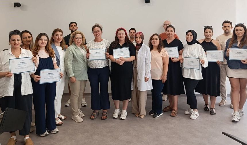 Aydın Şehir Hastanesi'nde anne ve baba adaylarına gebe eğitimi