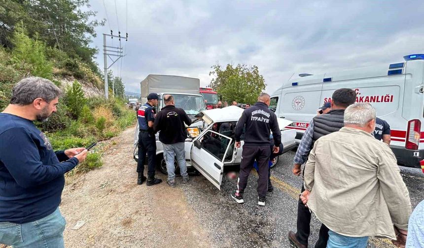 Bozdoğan'da trafik kazası: 1 ölü, 2 yaralı