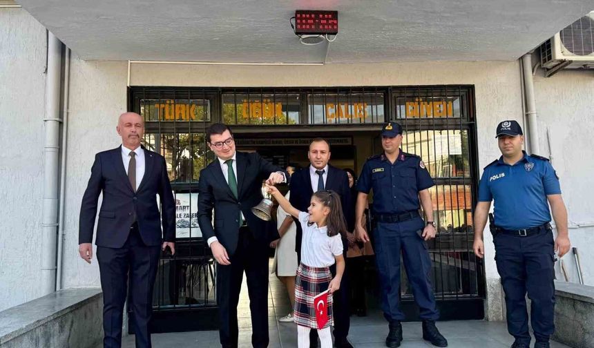 Bozdoğan'da yeni eğitim yılının ilk ders zili çaldı