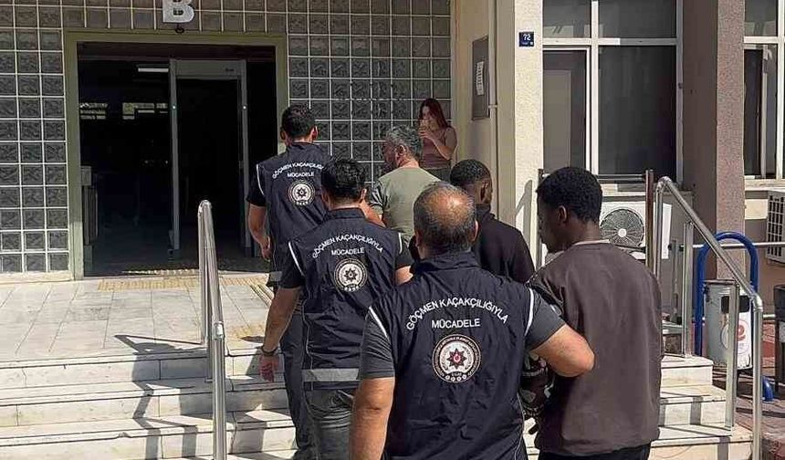 Efeler'de 31 düzensiz göçmen yakalandı: 2 tutuklama