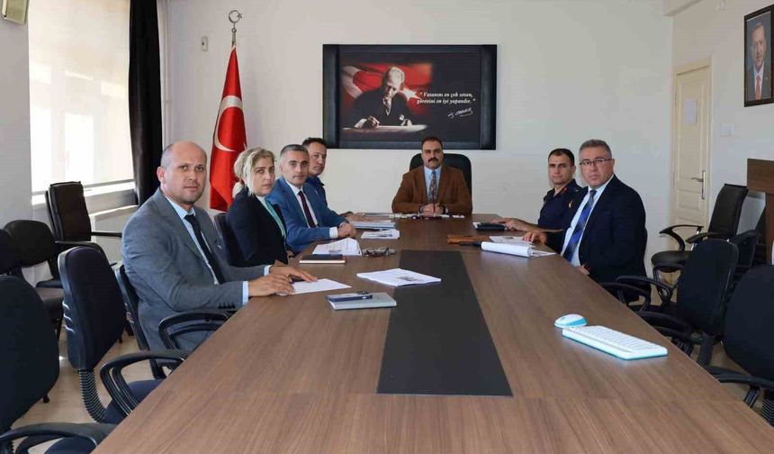 Karacasu'da okul güvenliği toplantısı gerçekleştirildi