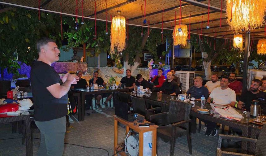 Motosiklet tutkunları ilkyardım eğitimi aldı