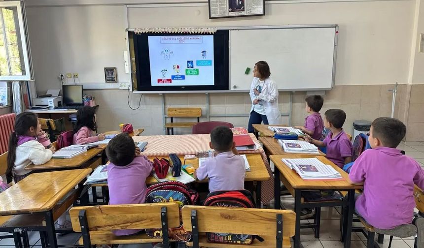 Nazilli'de ilkokul öğrencilerine ağız ve diş sağlığı eğitimi